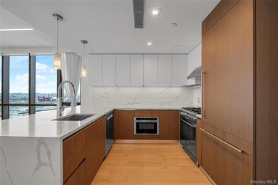 The Farrington offers refined modern living with exceptional - photo 6