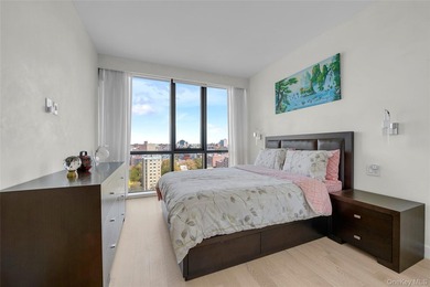 The Farrington offers refined modern living with exceptional - photo 9