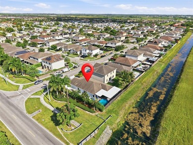 Beautifully upgraded and truly move-in ready! This exceptional - photo 1