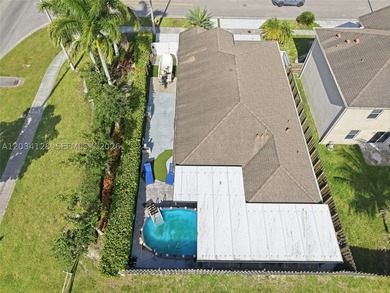 Beautifully upgraded and truly move-in ready! This exceptional - photo 2