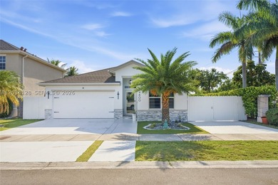 Beautifully upgraded and truly move-in ready! This exceptional - photo 6
