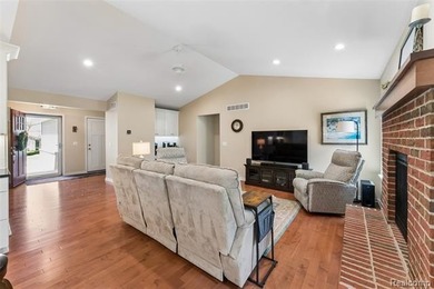 Welcome to this beautifully crafted 2019 custom-built home with - photo 6