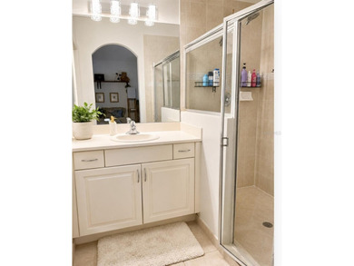 This beautiful Mediterranean style townhome with 3br/3ba with 2 - photo 11