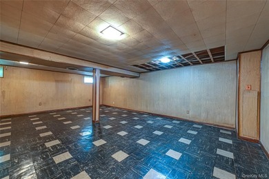 Set on an impressive 75' x 220' property in Bay Shore, this - photo 21
