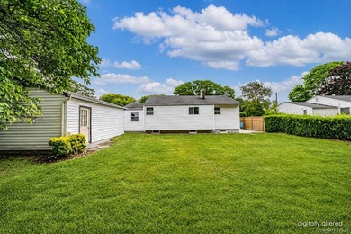 Set on an impressive 75' x 220' property in Bay Shore, this - photo 29