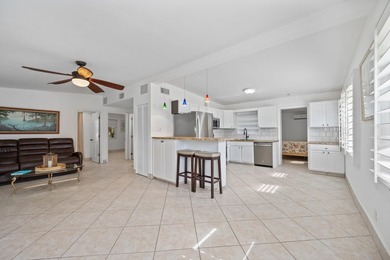 Welcome to this charming and beautifully maintained 3-bedroom - photo 2
