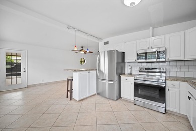 Welcome to this charming and beautifully maintained 3-bedroom - photo 5