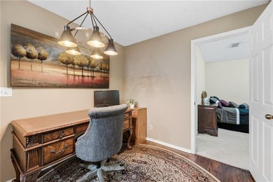 Beautiful, top-level 2bed/2bath turn-key condo in the hidden gem - photo 14
