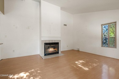 Unlock the possibilities with this rare duplex-zoned property in - photo 15