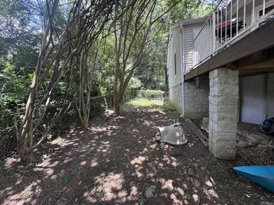 Beautiful home with a location that can't be beat! Conveniently - photo 26