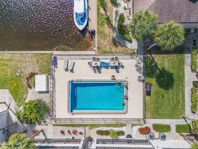 Beautifully updated 2-bedroom, 2-bath waterfront condo in the - photo 31