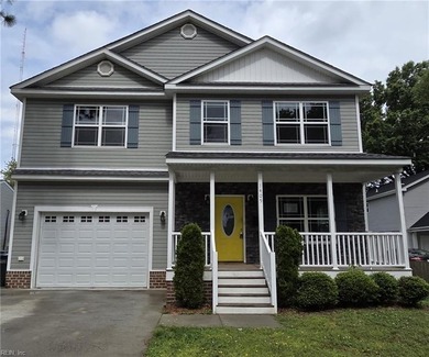 Beautiful 4 bedroom/2.5 bath house has everything you would want - photo 1
