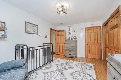 Open House 6/20 & 6/21 12-2pm. Located in the heart of Dongan - photo 31