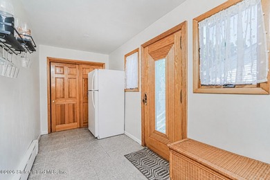 Open House 6/20 & 6/21 12-2pm. Located in the heart of Dongan - photo 41