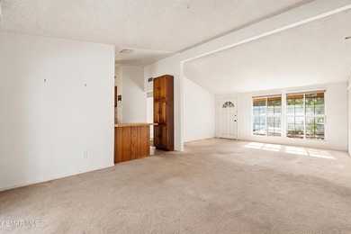 Unlock the possibilities with this rare duplex-zoned property in - photo 42