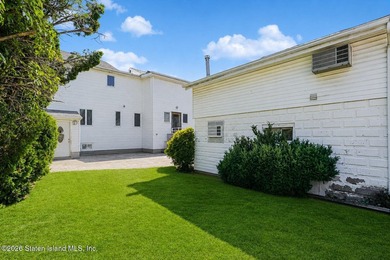 Open House 6/20 & 6/21 12-2pm. Located in the heart of Dongan - photo 45