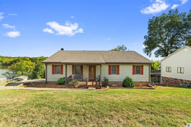 Lake Barkley Home For Sale in Eddyville Kentucky