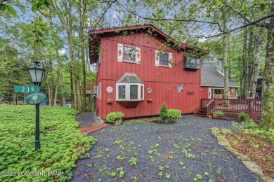 Lake Home For Sale in Pocono Lake, Pennsylvania