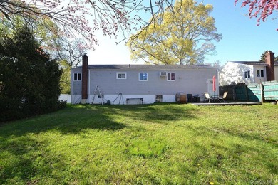 Well maintained 3 bedroom, 1 bath ranch situated on a 0.17 acre - photo 15