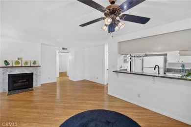 Welcome to this desirable single-level home featuring 2 bedrooms - photo 5