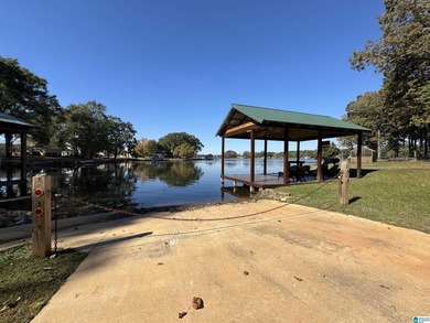 Main Channel Waterfront building lot with 2 Acres on Lay Lake - photo 6