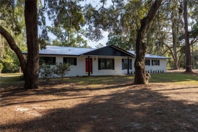Lily Lake Home For Sale in Melrose Florida