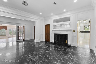 A timeless Southern estate where classic architecture meets - photo 11