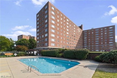 Recently remodeled throughout, this unit offers everything you - photo 16
