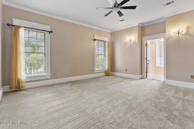 A timeless Southern estate where classic architecture meets - photo 17