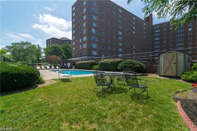 Recently remodeled throughout, this unit offers everything you - photo 17