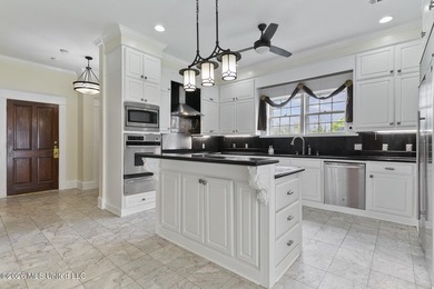 A timeless Southern estate where classic architecture meets - photo 26