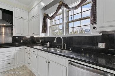 A timeless Southern estate where classic architecture meets - photo 27