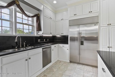 A timeless Southern estate where classic architecture meets - photo 30