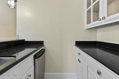 A timeless Southern estate where classic architecture meets - photo 31
