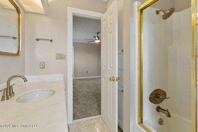 A timeless Southern estate where classic architecture meets - photo 45