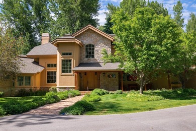 Beautiful home in 1.29 acres! Quiet, private location at end of - photo 3
