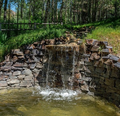 Beautiful home in 1.29 acres! Quiet, private location at end of - photo 8