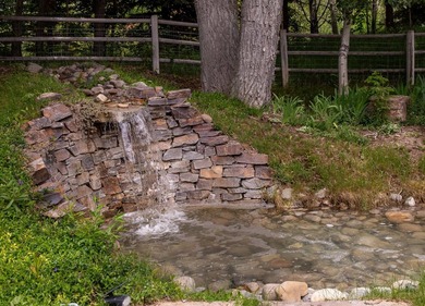 Beautiful home in 1.29 acres! Quiet, private location at end of - photo 9