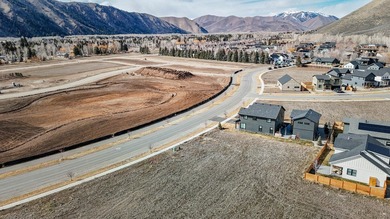 Prime building lot in the desirable Sunbeam neighborhood of - photo 4