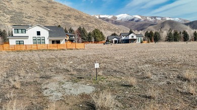 Prime building lot in the desirable Sunbeam neighborhood of - photo 10