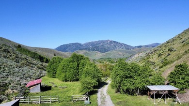Sun Valley Legacy Estate & Development Masterpiece. Discover the - photo 2