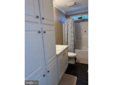 Enjoy coastal living in this well-maintained 3-bedroom, 2-bath - photo 12