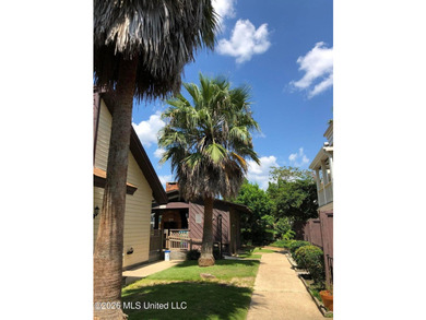 Opportunity knocks! This home is ready for a complete renovation - photo 18