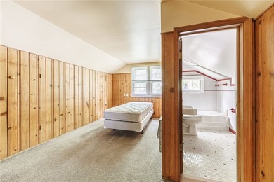 Welcome to this spacious and versatile 2,262 sq. ft. Cape Cod - photo 20