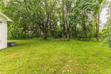 Welcome to this spacious and versatile 2,262 sq. ft. Cape Cod - photo 22
