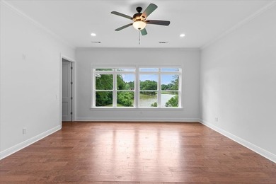 Luxury lakefront living in the highly sought-after Headland - photo 24