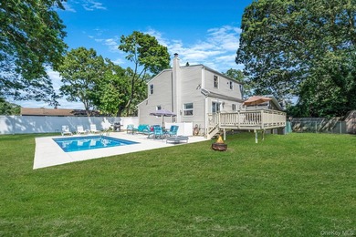 Beautiful West Islip Colonial on a huge double lot with - photo 32