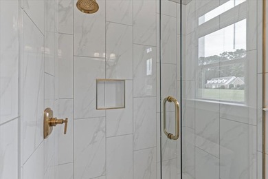 Luxury lakefront living in the highly sought-after Headland - photo 36