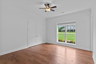 Luxury lakefront living in the highly sought-after Headland - photo 38
