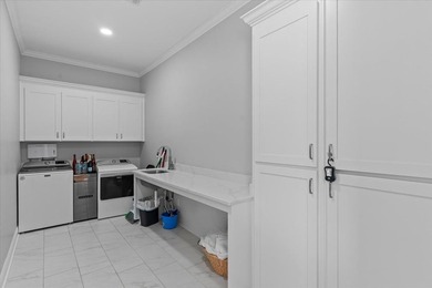 Luxury lakefront living in the highly sought-after Headland - photo 40